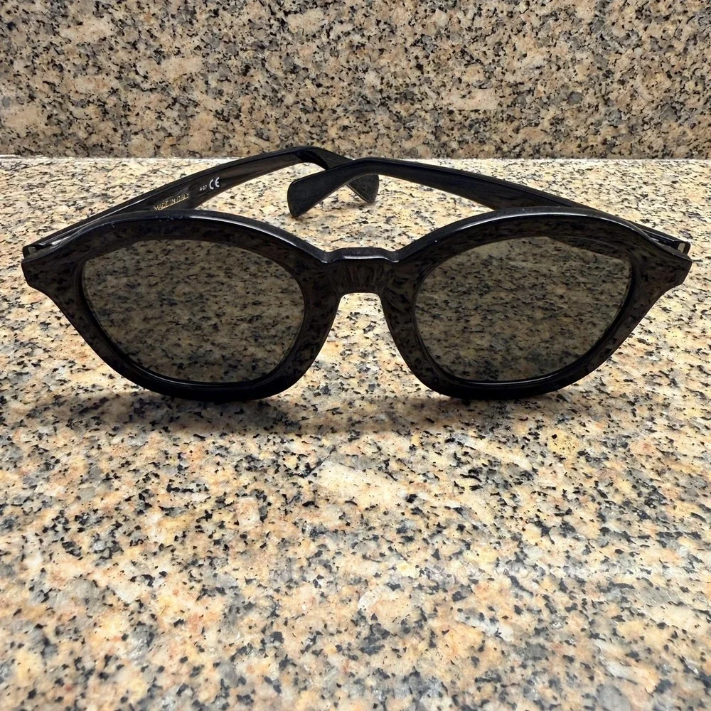 Celine Sunglasses Womens Black Round Oversized Gray Lens Made Italy CL40017I